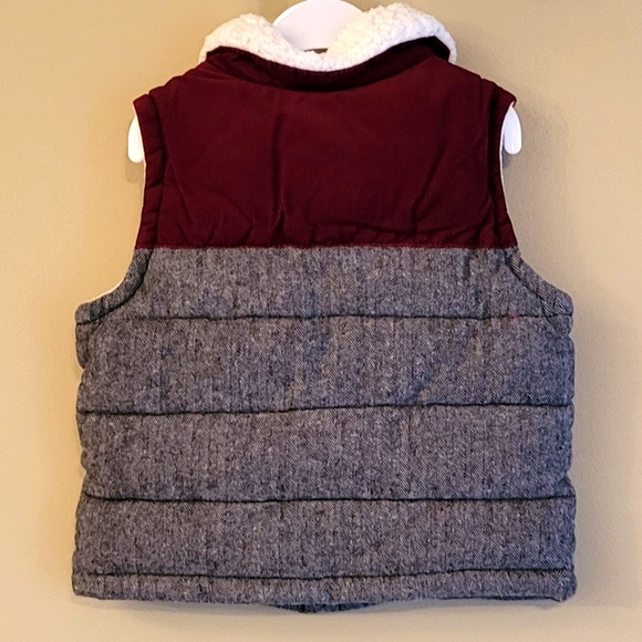 Heavy fleece lined vest with sherpa collar - Picture 2 of 4